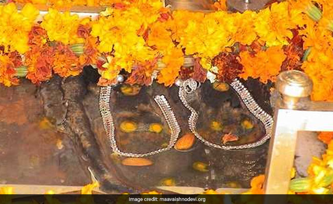 नवरात्रि 2018: मां दुर्गा ने यूं दिया था अपने प्रिय भक्त को दर्शन, जानें वैष्णो देवी की कहानी
