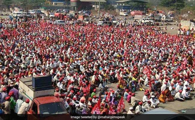 35,000 Farmers Reach Mumbai, Plan To Protest Outside Assembly Tomorrow