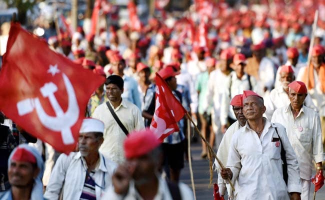 Thousands Of Farmers In Mumbai On Overnight March Before Showdown Today