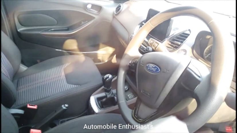 ford freestyle cabina