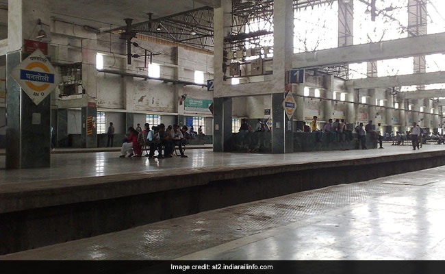 Railway Guard Held For ''Flashing'' College Student In Mumbai