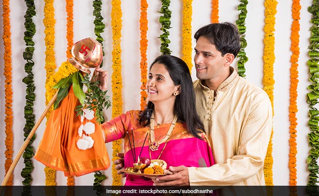 Gudi Padwa 2018: इन मैसेजेस को भेज खुशियों से करें इस नए साल की शुभ शुरुआत