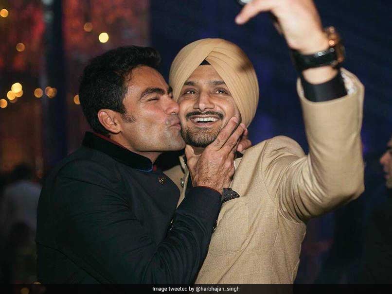 Harbhajan Singh Has A Special Request For Mohammad Kaif, Twitterati Love Their Bromance Harbhajan Singh Has A Special Request For Mohammad Kaif, Twitterati Love Their Bromance