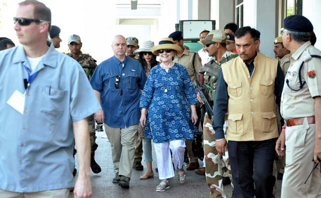 Hillary Clinton Fractures Hand On India Trip