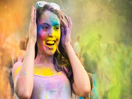 Holi Skin and Hair Care Tips: Top 4 Natural Oils That You Must Keep Handy To Prevent Damage From Holi Colours Holi Skin and Hair Care Tips: Top 4 Natural Oils That You Must Keep Handy To Prevent Damage From Holi Colours