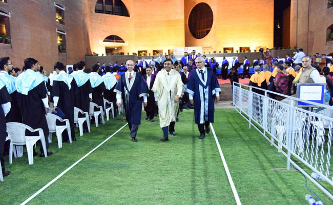 IIM Ahmedabad Raises MBA Fee By Rs 1 Lakh