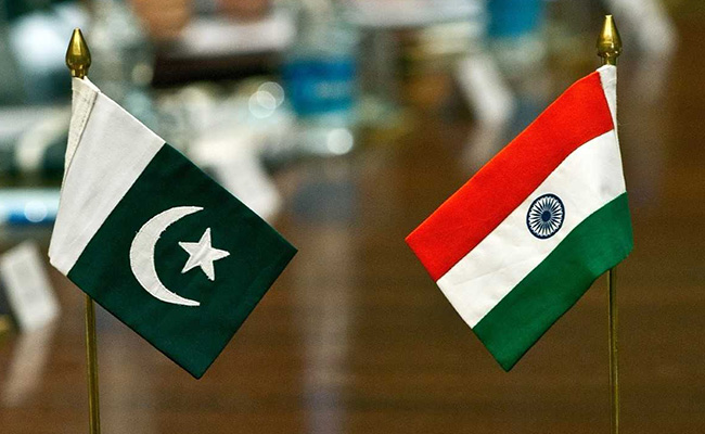 जम्मू-कश्मीर से धारा 370 हटाए जाने के बाद बौखलाए पाकिस्तान को भारत का जवाब- यह हमारा आतंरिक मामला है