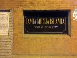 Jamia Students Claim Cops Defaced Anti-CAA Graffiti On University Walls Jamia Students Claim Cops Defaced Anti-CAA Graffiti On University Walls
