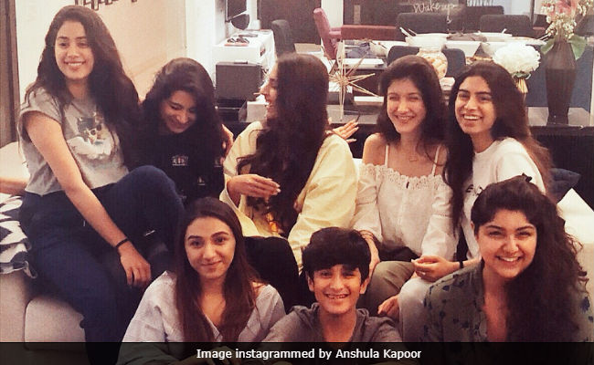 Inside Janhvi Kapoor's 21st Birthday Party With Sisters Sonam, Anshula, Shanaya, Khushi