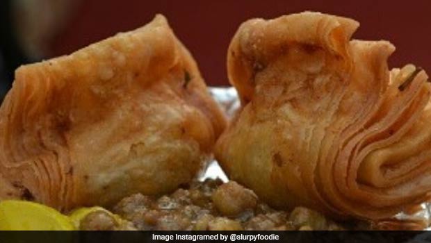 This Crispy Japani Samosa Is Chandni Chowk's Hidden Gem