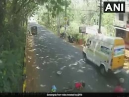 CCTV Shows Kerala Woman Lying Injured On Road, People Walk, Drive By Her CCTV Shows Kerala Woman Lying Injured On Road, People Walk, Drive By Her