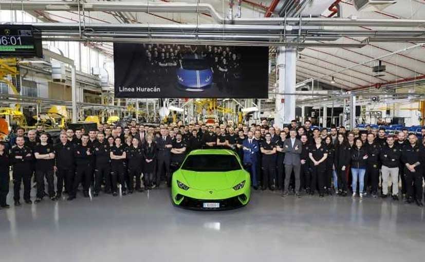 10000th Lamborghini Huracan Rolls Off Assembly Line Carandbike 7661