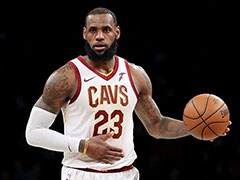 LeBron James Breaks Michael Jordan