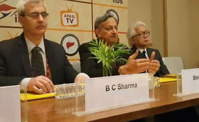 दिल्ली : लीवर के इलाज की तकनीक और अनुभव साझा कर रहे दुनियाभर के डॉक्टर
