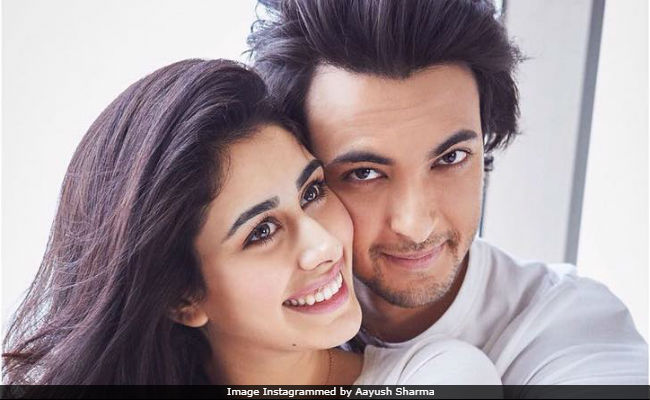 No, <i>Loveratri</i> Won't Recreate Salman Khan's Hit Song <i>O O Jaane Jaana</i>