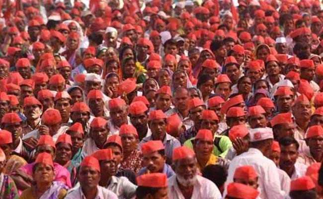 Thousands Of Farmers In Mumbai To Remind PM Modi Of Promises