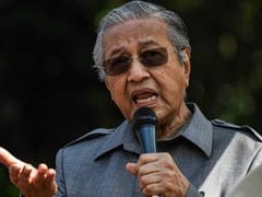 Malaysian Bid To Redraw Electoral Boundaries Sparks Anger Among Protestors