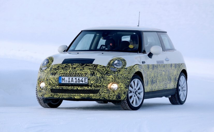 MINI Electric Spotted Testing On Snowy Terrain MINI Electric Spotted Testing On Snowy Terrain