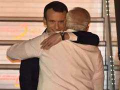 फ्रांस के राष्ट्रपति इमैनुअल मैक्रों चार दिन की भारत यात्रा पर, पीएम मोदी ने गले लगाकर किया स्वागत: 10 खास बातें