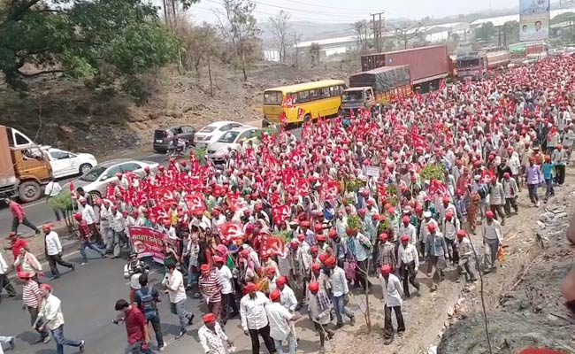 Mumbai Braces For Big Showdown As Farmers' March Swells To 35,000