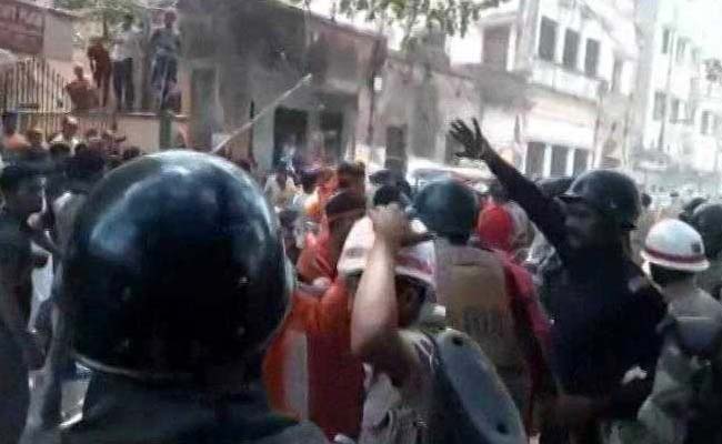 "Did Ram Say Carry pistols?" Mamata Banerjee Livid As Clashes Dot Bengal