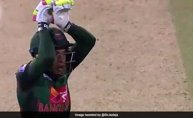 BAN vs SL:  मैच जीतने के बाद मुश्फिकुर रहीम ने किया 'नागिन डांस', लोगों ने ऐसे उड़ाया मजाक