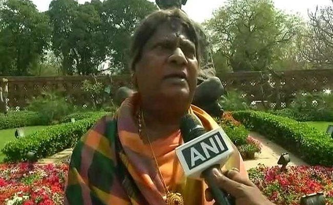 MP In Drag Spices Up Andhra Pradesh Special Status Protest In Parliament