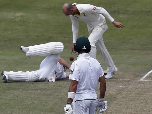 South Africa vs Australia, 1st Test: Nathan Lyon Charged With Code Of Conduct Breach For AB de Villiers Send Off