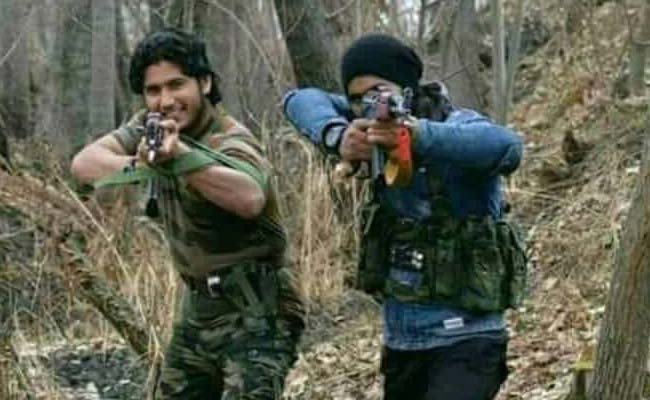 In Video, Lashkar's Naveed Jutt Emerges With Hizbul Terrorists In Kashmir