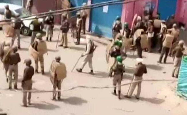 Demand For Separate District, Over 30 Injured In Clashes In Nowshera