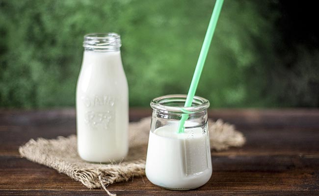 6 Milk Alternatives To Try If You're Going Dairy-Free