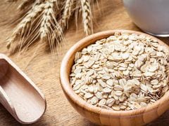Oatmeal for Skin: How To Use The Superfood For Your Skin and Beauty Needs