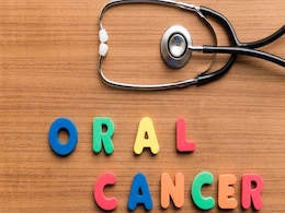Symptoms Of Oral Cancer: मुंह में ये 7 बदलाव दिखें तो समझ जाएं ओरल कैंसर का है संकेत, चेतावनी को नजरअंदाज न करें Symptoms Of Oral Cancer: मुंह में ये 7 बदलाव दिखें तो समझ जाएं ओरल कैंसर का है संकेत, चेतावनी को नजरअंदाज न करें