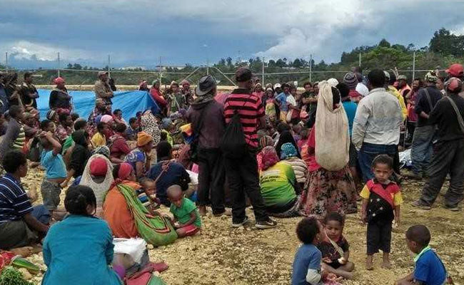 Papua New Guinea Aid Workers Race To Deliver Supplies As Aftershocks Strike