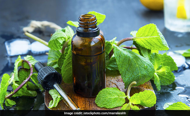 3 Benefits Of Peppermint Oil That Make It A Complete Life Saver