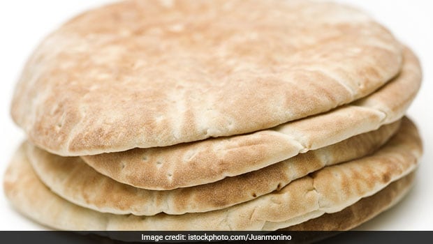 Easy Pita Bread Recipe: How To Make The Lebanese Delight