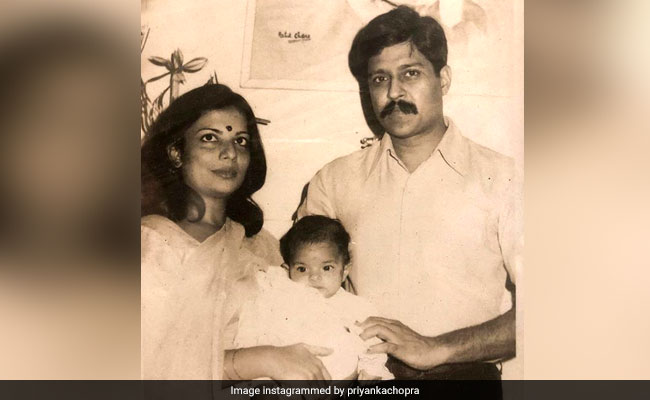 प्रियंका चोपड़ा ने शेयर की अपनी बचपन की फोटो, ताजा की पुरानी यादें