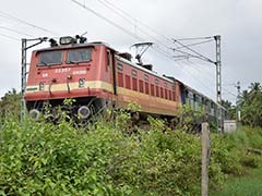 रेलवे यूनियनों ने भारतीय रेलवे के निजीकरण के खिलाफ चेतावनी दी