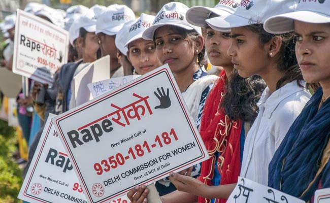 Thousands In Delhi Form Human Chain To Protest Increasing Rape Cases