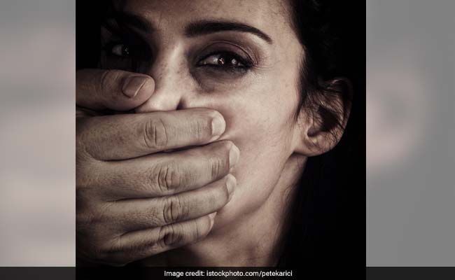 हरियाणा में हर दिन 4 महिलाएं होती हैं गैंगरेप की शिकार, जानें कहां होती है सबसे ज़्यादा Eve Teasing