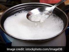 कैसे बनाते हैं चावल का पानी और किस तरह इसे लगाने पर घने होने लगते हैं बाल 