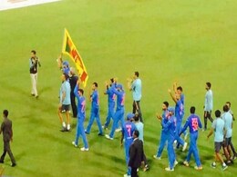 Nidahas Trophy Final: कुछ ऐसे रोहित शर्मा ने श्रीलंका को दिया स्पेशल धन्यवाद, लंकाई प्रशसंकों की आंखों से छलके खुशी के आंसू Nidahas Trophy Final: कुछ ऐसे रोहित शर्मा ने श्रीलंका को दिया स्पेशल धन्यवाद, लंकाई प्रशसंकों की आंखों से छलके खुशी के आंसू