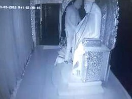 Caught On CCTV: Masked Man Steals Ornamental Umbrella From Temple Caught On CCTV: Masked Man Steals Ornamental Umbrella From Temple