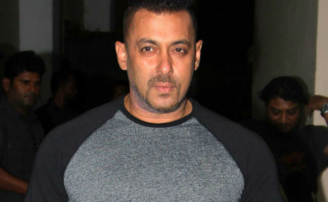 Salman Khan 'Just Heard' About Pooja Dadwal's Illness And Says She'll Be Okay