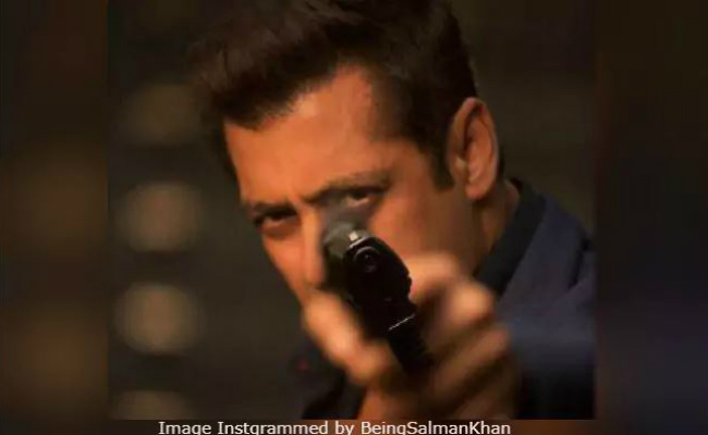 Salman Khan Teases Us With <I>Race 3</i> Logo. 'Get Set Go...'