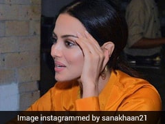 The Secret Behind Sana Khan's Glowing Skin: A Natural, Green Smoothie!