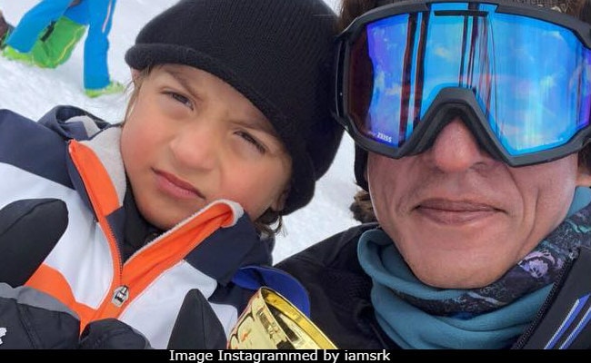 Viral: Shah Rukh Khan's Selfie With Pint-Sized 'Skiing Champion' AbRam
