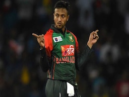 Nidahas Trophy: इस वजह से शाकिब अल हसन ड्रेसिंग रूम का शीशा तोड़ने के बावजूद सस्ते में छूट गए! Nidahas Trophy: इस वजह से शाकिब अल हसन ड्रेसिंग रूम का शीशा तोड़ने के बावजूद सस्ते में छूट गए!