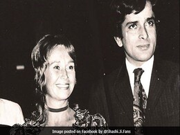 World Theatre Day 2018: Shashi Kapoor To Radhika Apte, 5 Bollywood Stars Who Began On The Stage World Theatre Day 2018: Shashi Kapoor To Radhika Apte, 5 Bollywood Stars Who Began On The Stage