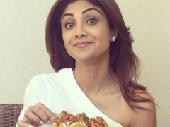 Here's What Went Inside Shilpa Shetty's Super Healthy Pre-Lunch Salad!